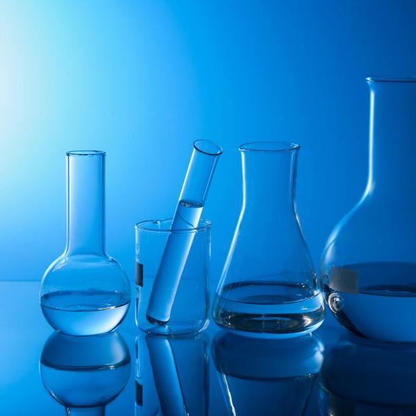 life_science_laboratory_glassware.jpg